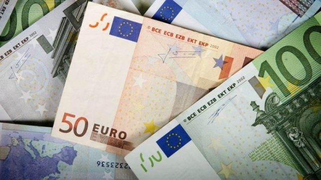 Valdžios sektoriaus biudžeto deficitas ir skola atitinka euro zonos kriterijus  