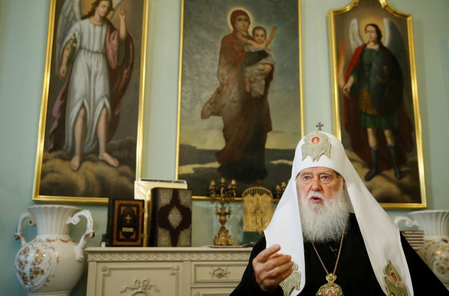 Aštrėjant kovai dėl Ukrainos bažnyčios nepriklausomybės baiminamasi „religinio karo“