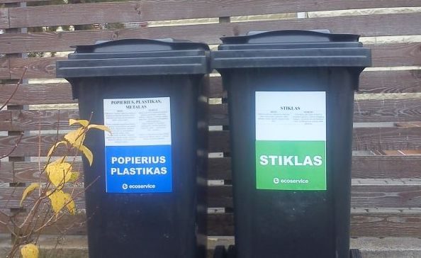 Vilniaus miesto gyventojams nemokamai dalinami antrinių atliekų konteineriai