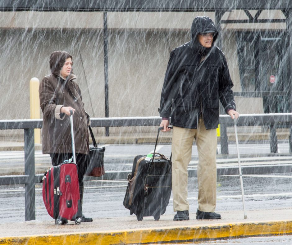 JAV: sniegas ir lijundra gali apsunkinti Padėkos dienos šventės keliones