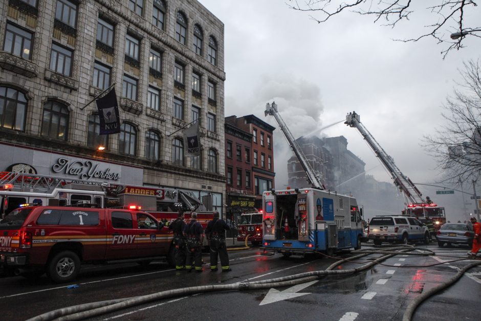 Niujorke sugriuvus keliems pastatams nukentėjo 19 žmonių