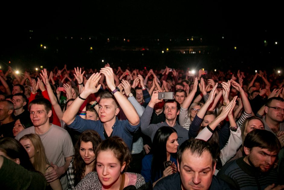 Šokių muzikos dievų pasirodyme Kaune – tūkstančiai šėlstančios publikos