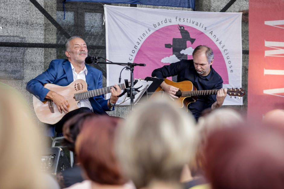 Pažaislyje – skambi festivalio „Purpurinis vakaras” įžanga