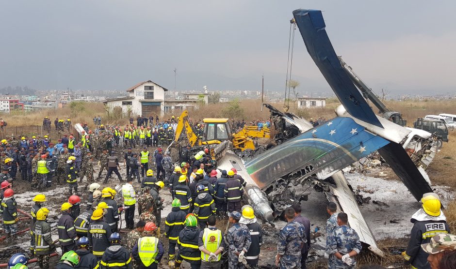 Katmandu sudužus Bangladešo laineriui žuvo 49 žmonės, sužeisti 22 