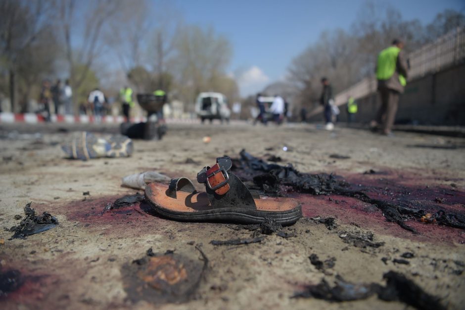 Išpuolis netoli Kabulo universiteto: žuvo mažiausiai 26 žmonės