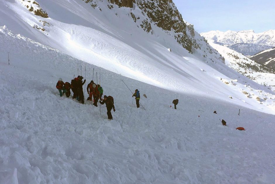 Alpėse sniego lavina pražudė penkis Čekijos slidininkus