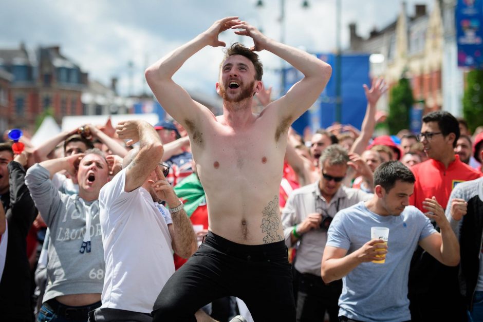 Anglijos futbolininkai mačo pabaigoje palaužė Velso rinktinę