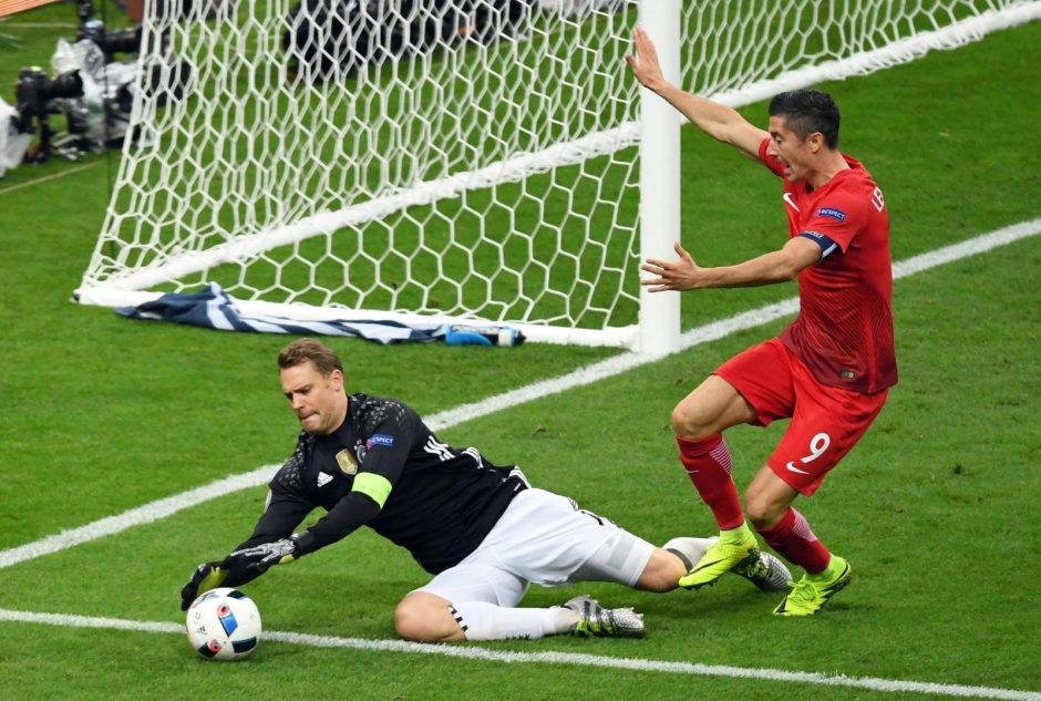 Vokietijos ir Lenkijos futbolininkai sužaidė be įvarčių