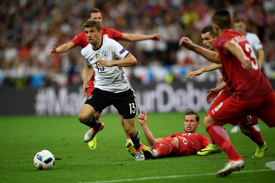 Vokietijos ir Lenkijos futbolininkai sužaidė be įvarčių