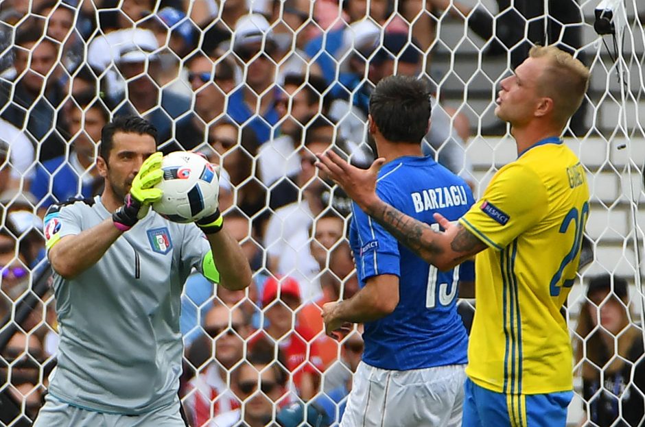 Italijos futbolininkai palaužė Švedijos rinktinę ir iškopė į aštuntfinalį