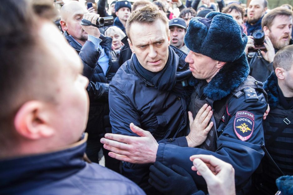 Rusijoje tūkstančiai žmonių protestuoja prieš korupciją, sulaikytas A. Navalnas