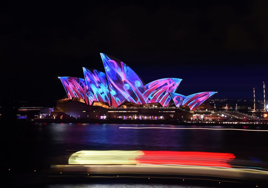 Australijoje vyksta įspūdingas šviesų festivalis 
