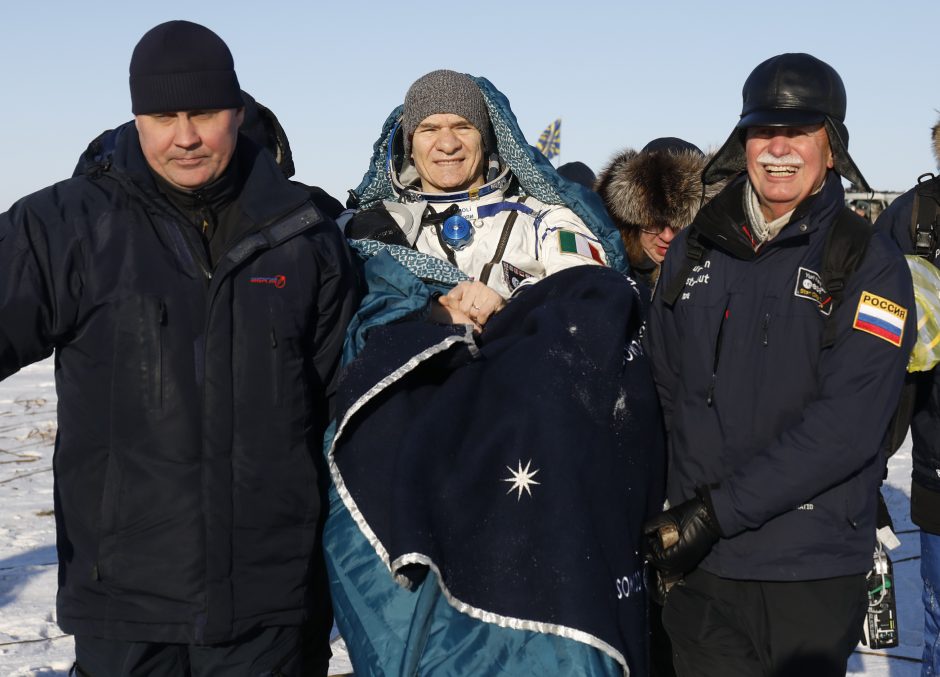 Rusijos, Europos ir JAV astronautai sėkmingai grįžo iš TKS