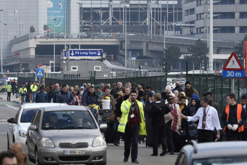 Teroras Briuselyje: per sprogimus žuvo 35 žmonės