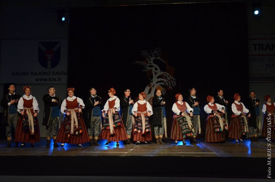 Garliavoje nugriaudėjo tarptautinis liaudies šokių festivalis
