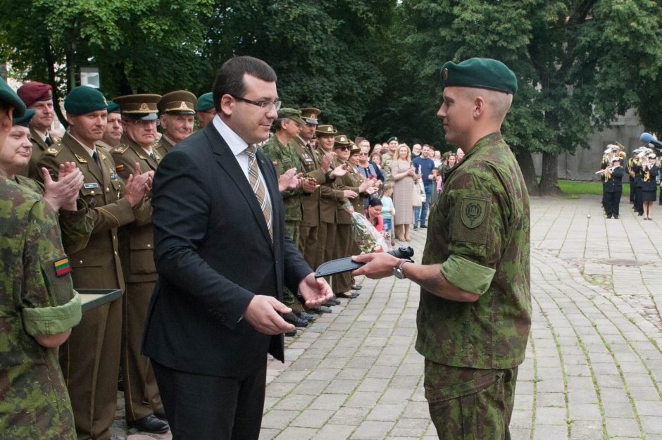 Prisiekė nauja Jaunesniųjų karininkų vadų laida