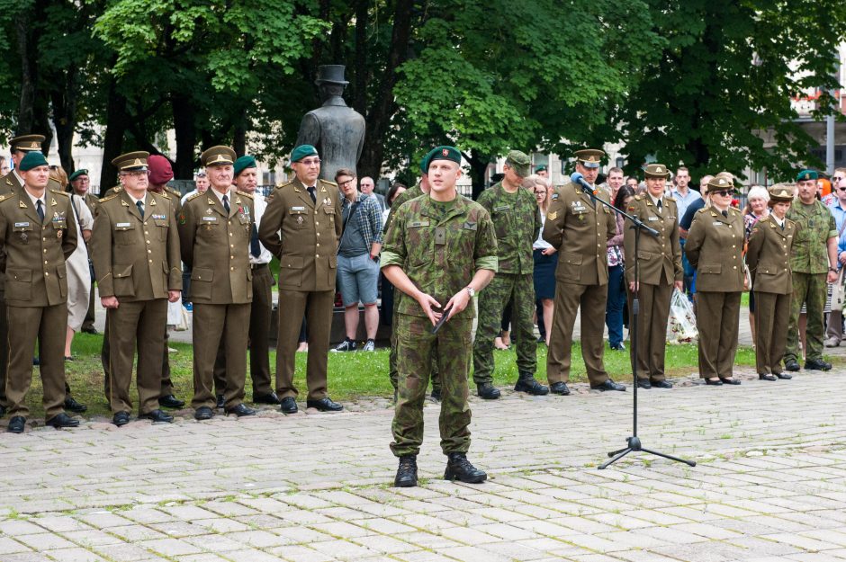 Prisiekė nauja Jaunesniųjų karininkų vadų laida