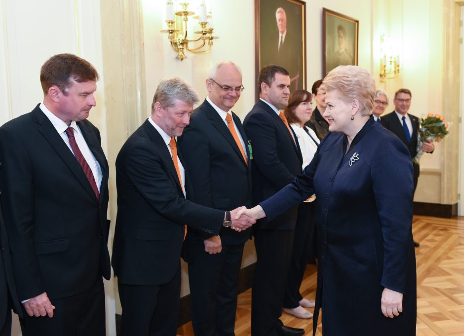 Prezidentė susitinko su ES užsienio šalių ambasadoriais