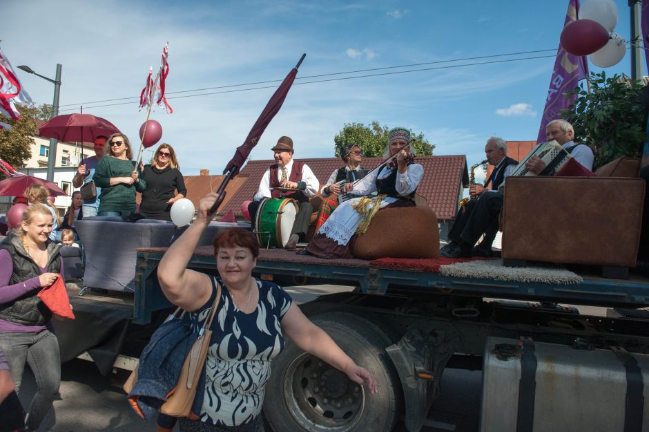 Šančių parade – nuo žaismingų kaukių iki protestuotojų