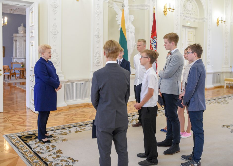 „Lietuvos tūkstantmečio vaikai“ ieškojo paslėptų Vilniaus mįslių