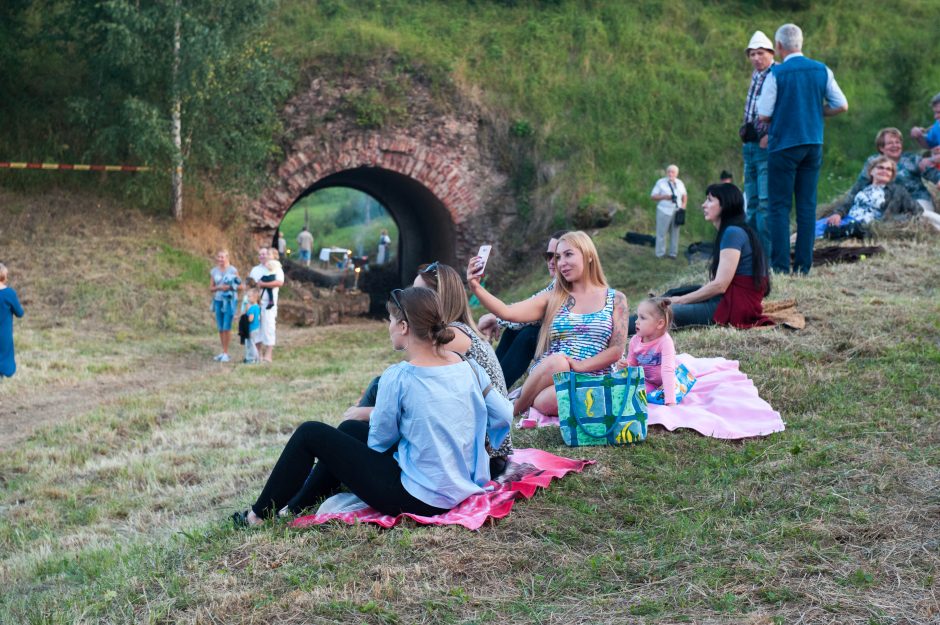 Pirmą kartą surengtoje naktigonėje – šimtai žmonių