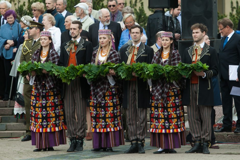 Prezidentė: birželio 14-oji – Lietuvos žaizda, kuriai nelemta užgyti