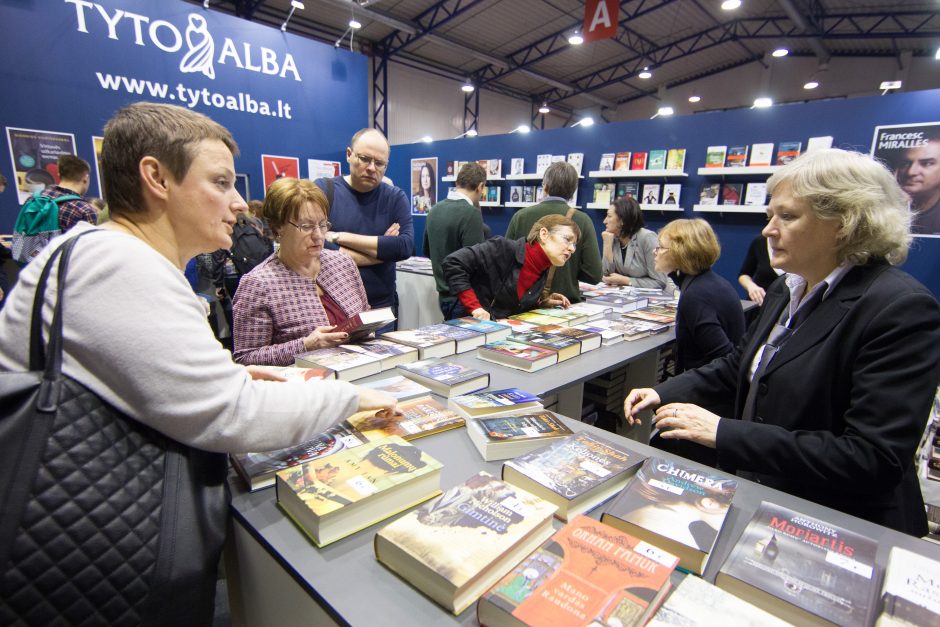 Knygų mugės fenomenas: skaito visa Lietuva ar tai tik iliuzija?
