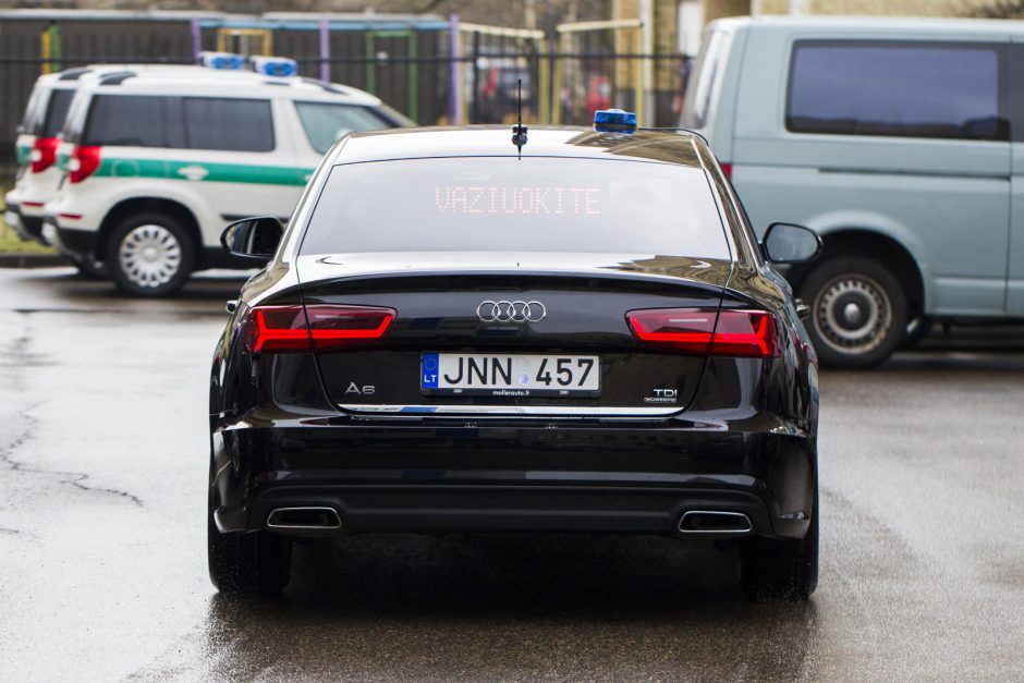 Policijos „Audi“ – naujausia greičio matavimo įranga