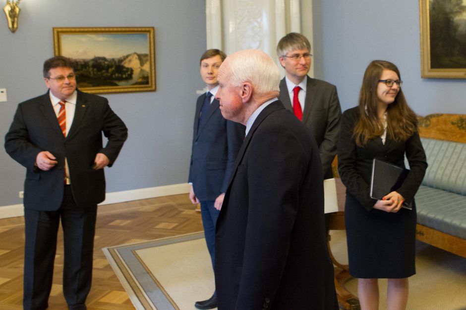 Prezidentė susitiko su JAV senatoriais