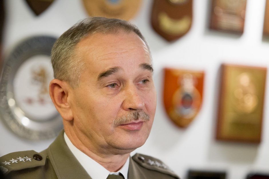 Lenkijos kariuomenės vadas: esame pasirengę „žaliesiems žmogeliukams“