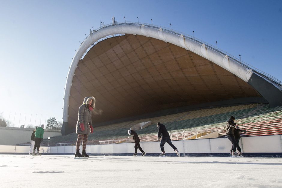 Vingio parke atidaryta čiuožykla 