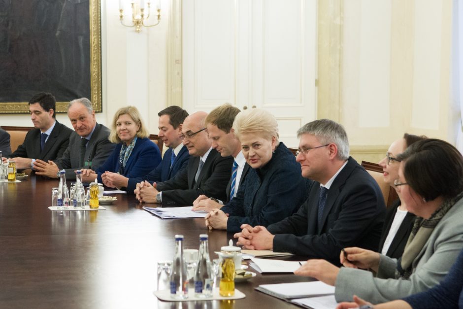 Prezidentė susitiko su ES ambasadoriais