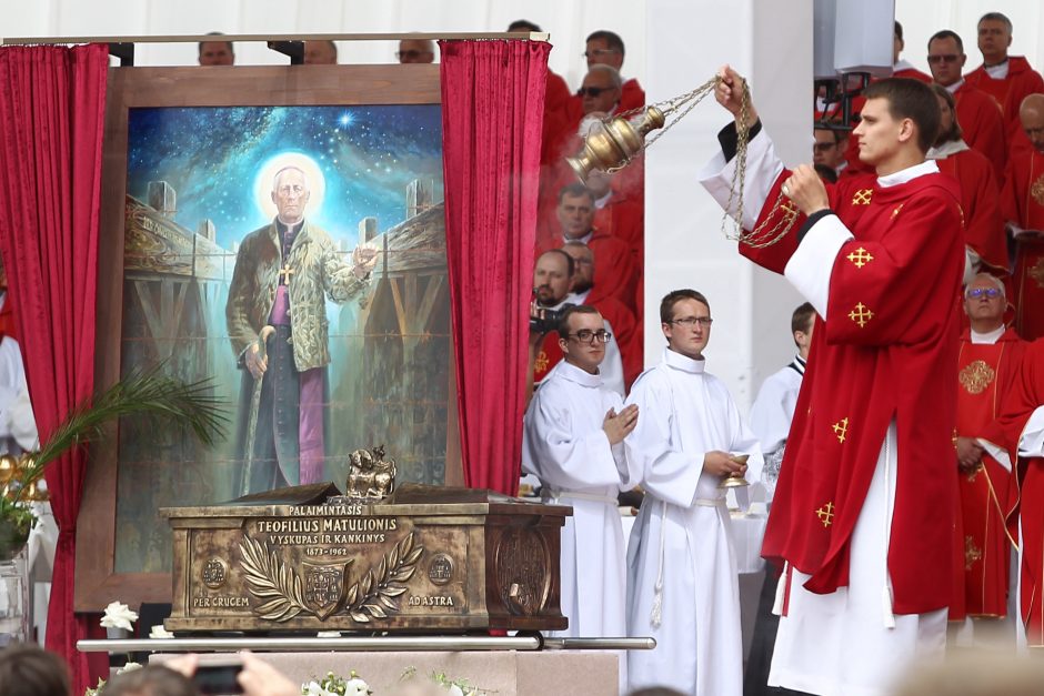 Istorinė diena: arkivyskupas T. Matulionis paskelbtas palaimintuoju