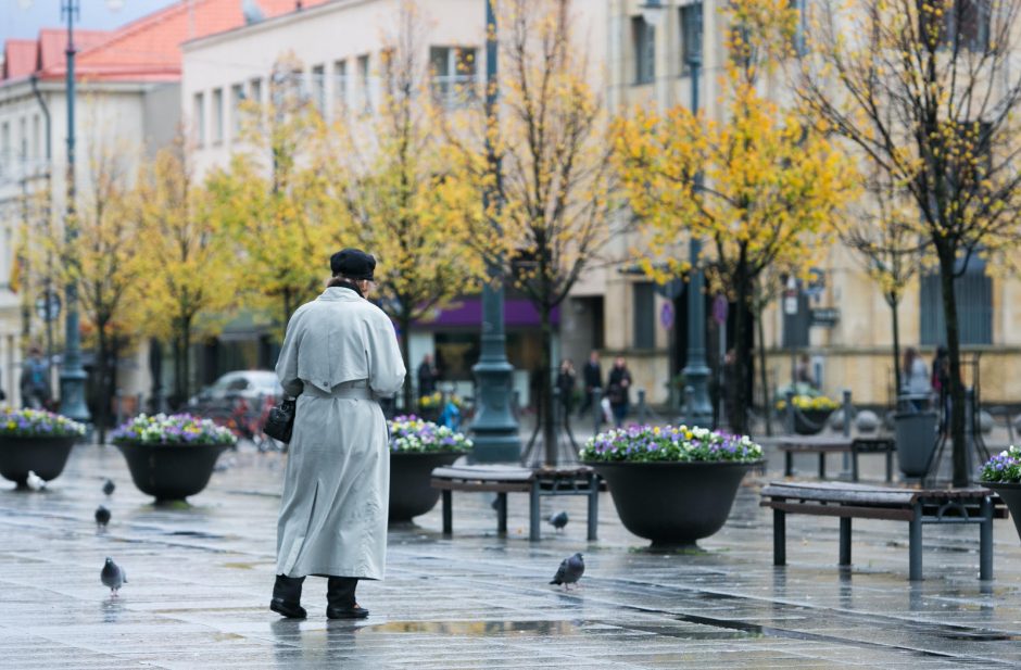 Saulę Vilniuje keičia lietus