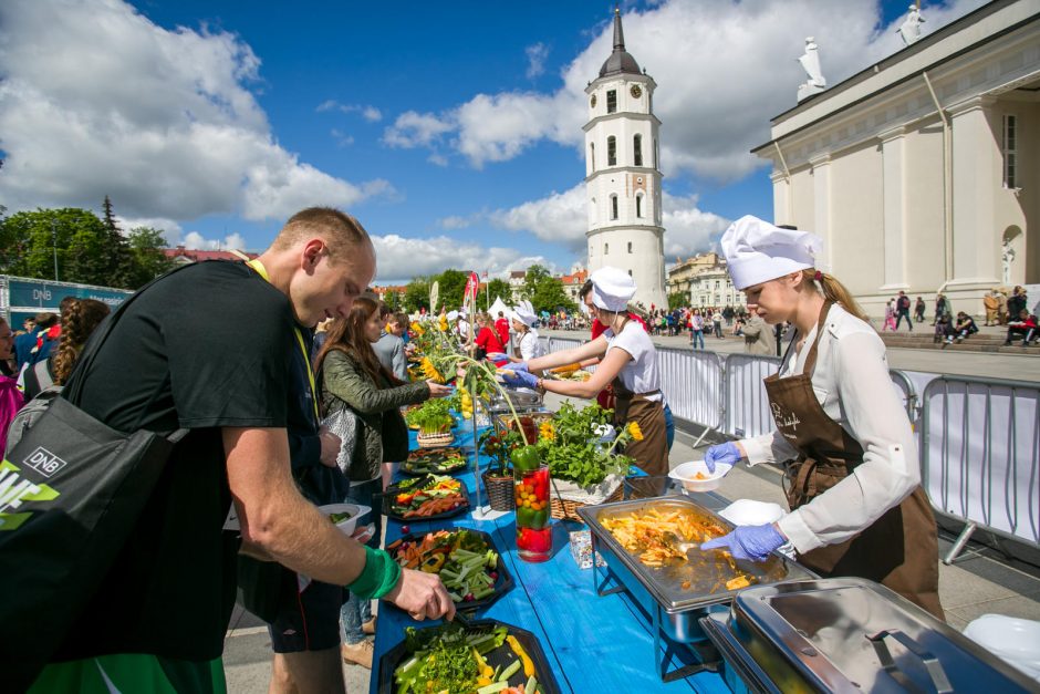 Vilnius siekė makaronų valgymo rekordo