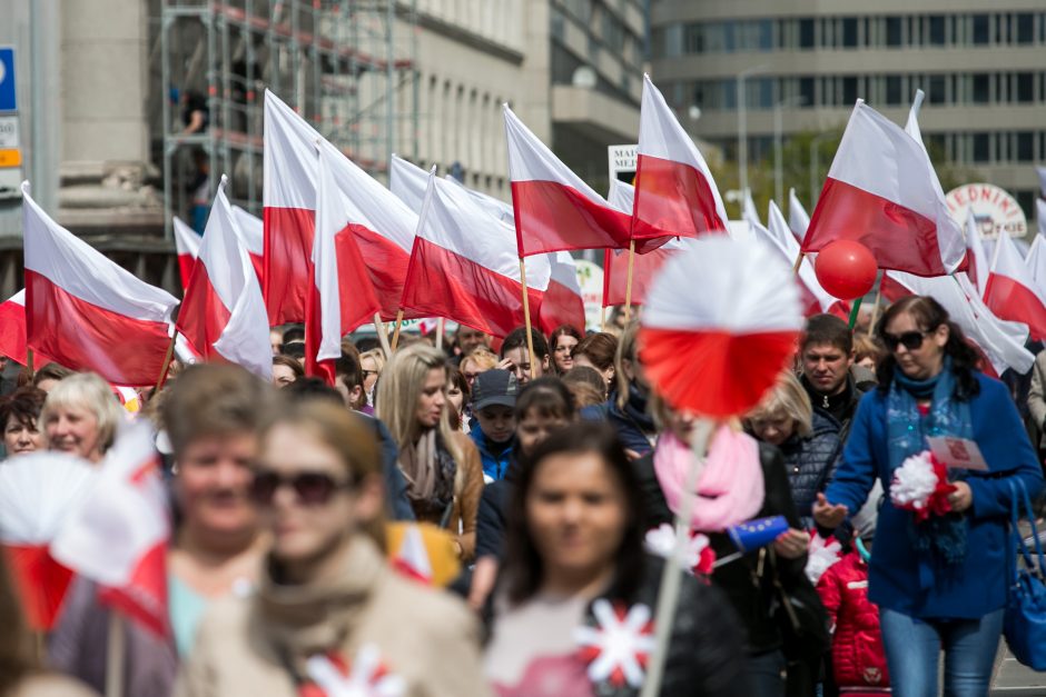 Pasaulio lenkų dienos proga – eitynės Vilniaus gatvėse