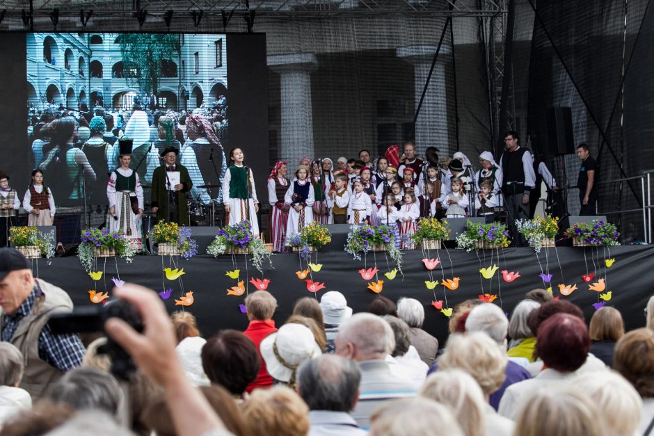 Vilniuje prasidėjo folkloro festivalis „Skamba skamba kankliai“