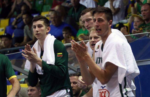 Lietuvos 20-mečiai pralaimėjo Izraelio krepšininkams