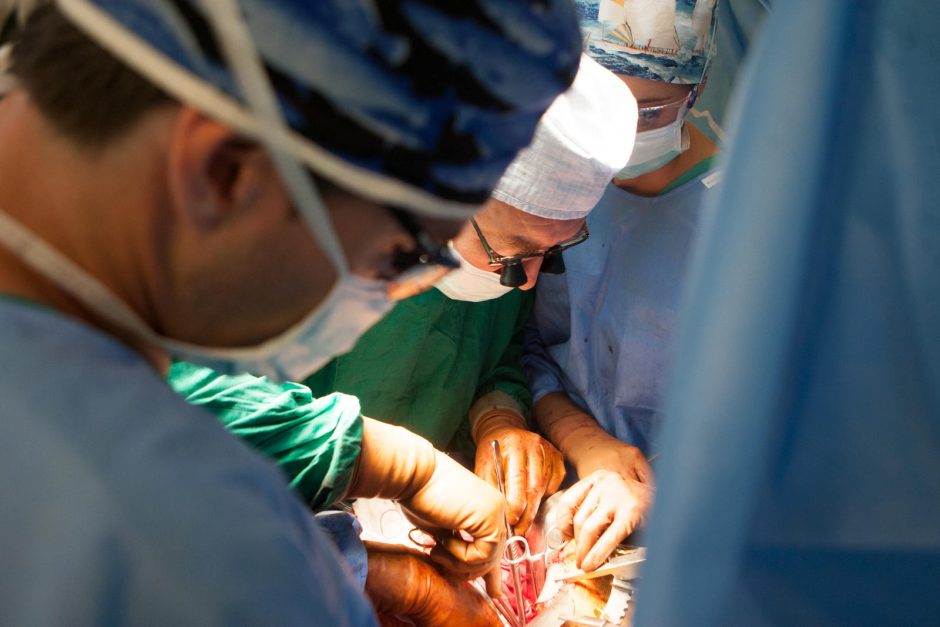 Organų transplantacija vien operacinėje nesibaigia