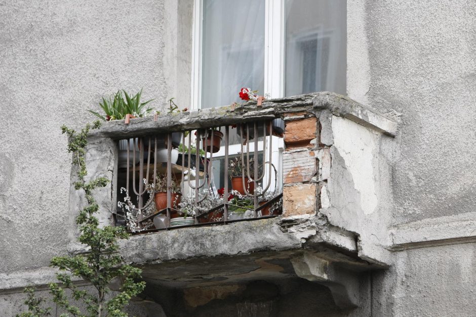 Kodekso pataisos padėtų spręsti balkonų, lodžijų ar terasų remonto bėdas