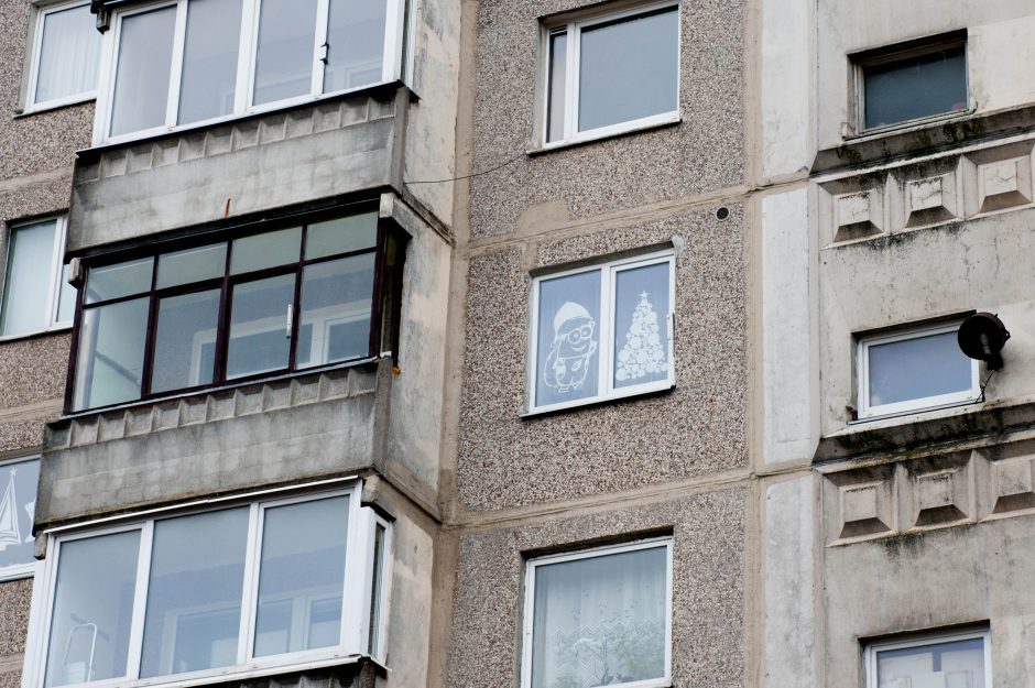 Gyventojus išgąsdino neaiškūs langų tikrintojai