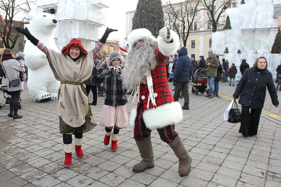 Prie Kalėdų eglės – kauniečių šurmulys