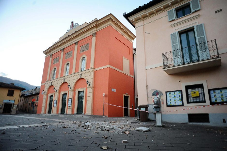 Tarp žemės drebėjimo Italijoje aukų – aštuoni užsieniečiai