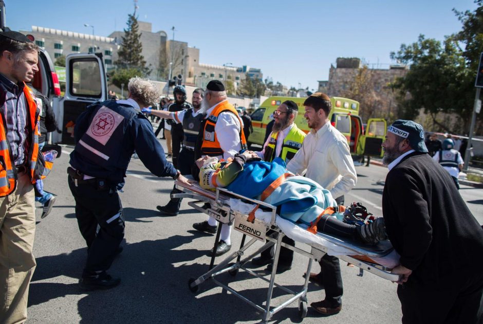 Jeruzalėje palestinietis įvažiavo į minią: sužaloti penki žmonės