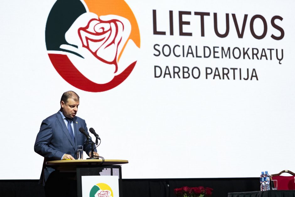 Kuriasi nauja politinė jėga: Lietuvos socialdemokratų darbo partija 