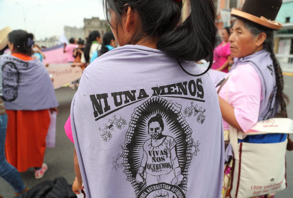 Peru vyko eitynės prieš smurtą moterų atžvilgiu