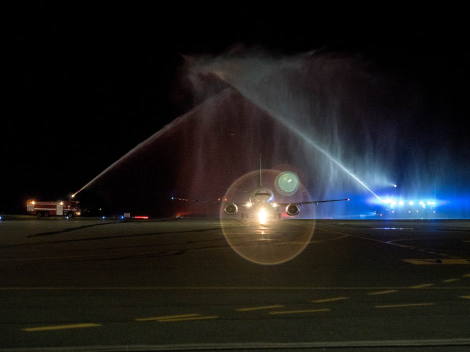 Vilniaus oro uoste nusileido pirmasis keleivinis lėktuvas po rekonstrukcijos
