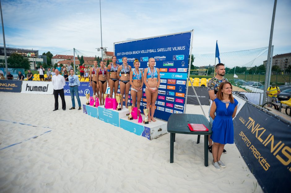 Paplūdimio tinklinio turnyre - bronzinis I. Dumbauskaitės ir M. Povilaitytės triumfas