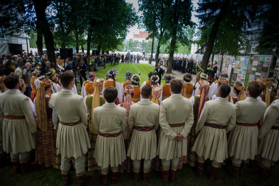 Prezidentė: birželio 14-oji – Lietuvos žaizda, kuriai nelemta užgyti