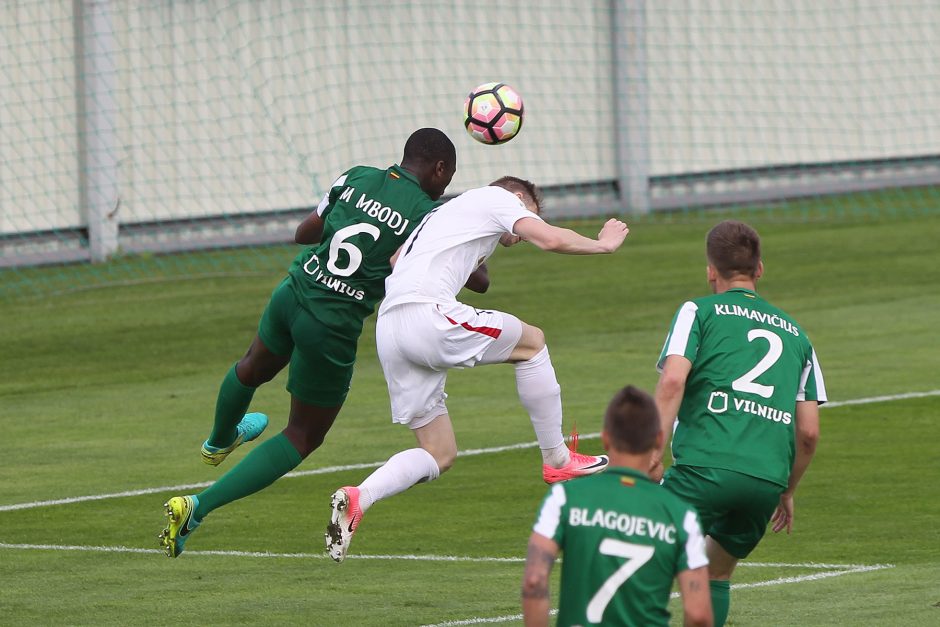 „Žalgiris“ po dramatiškos kovos įveikė „Sūduvą“ ir žengė į LFF taurės finalą